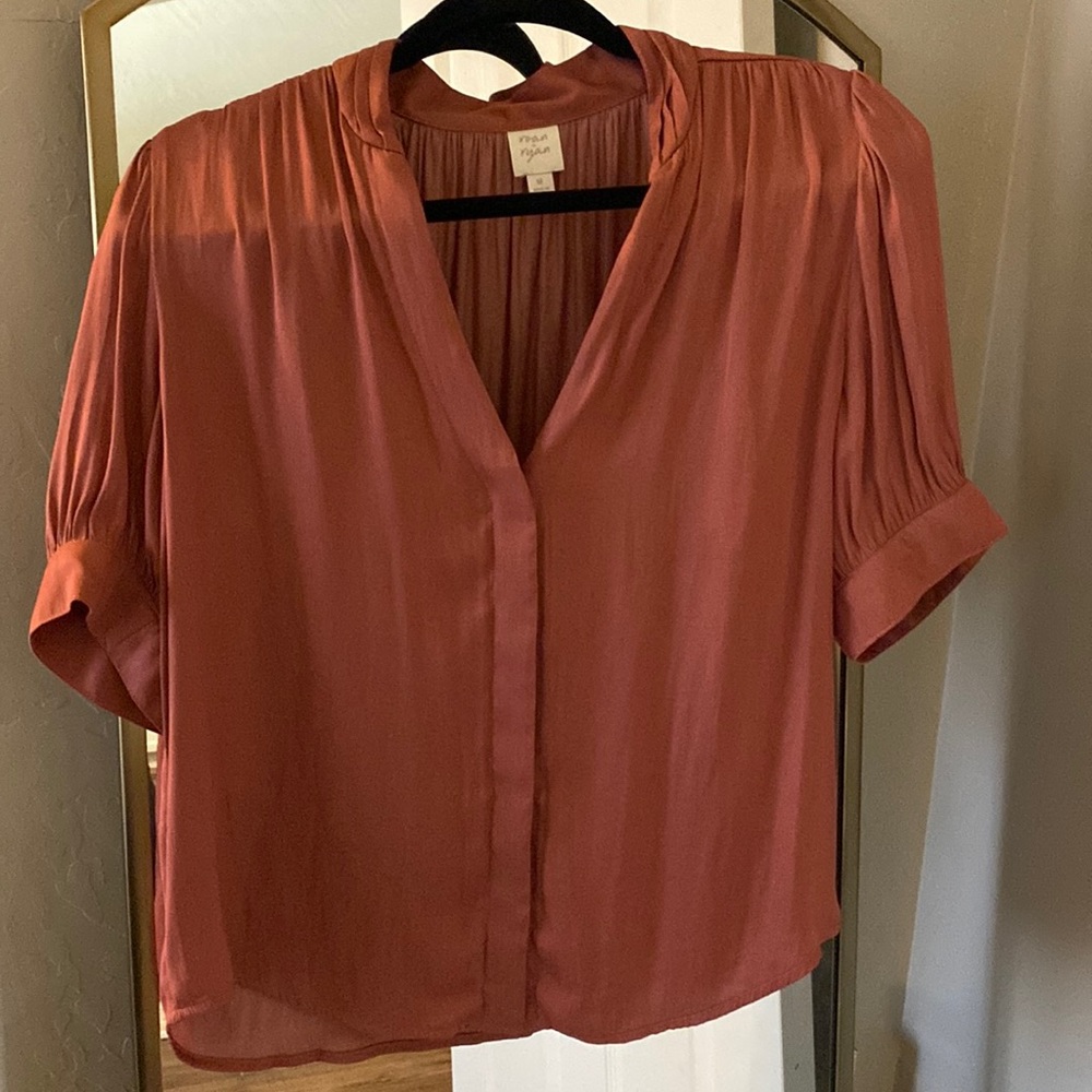 Vince Camuto Rust Short-Sleeve V-Neck Blouse